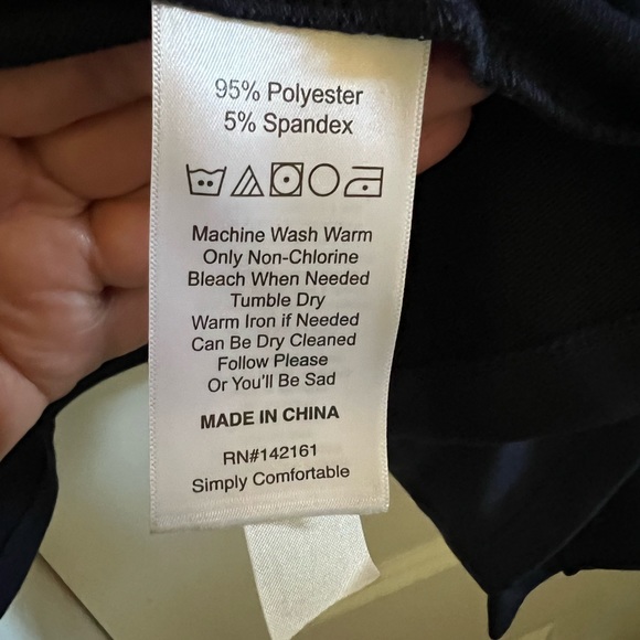 Lularoe McKenzie Cozy - Picture 4 of 4